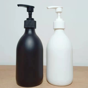 Custom black white 300ml 500ml soap bottle with printing